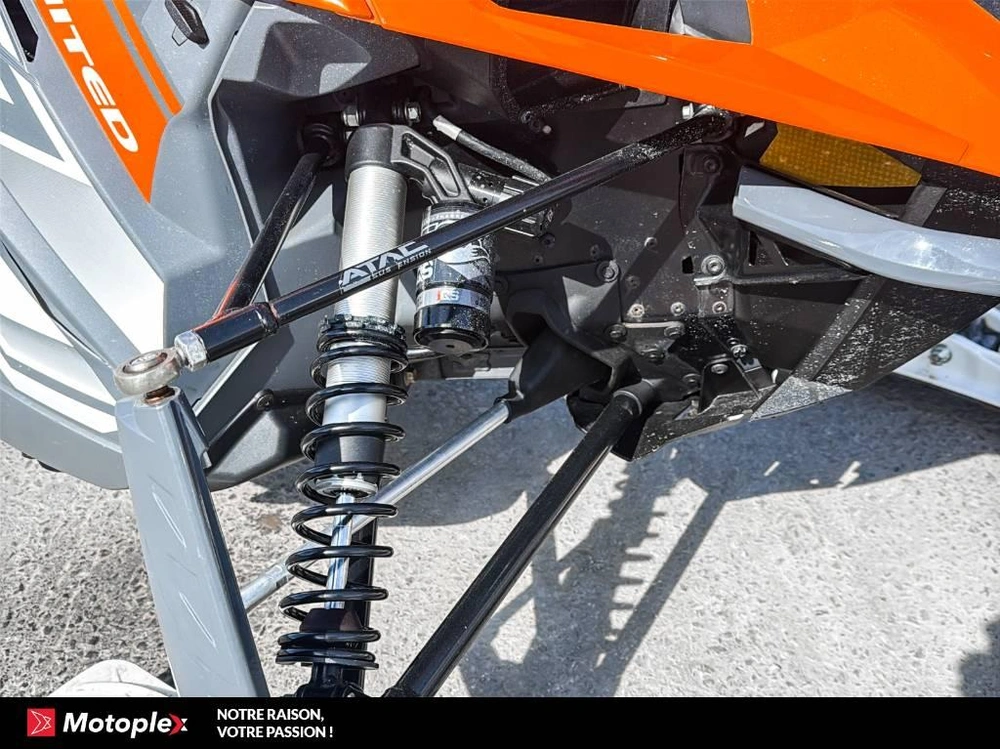 Arctic Cat Zr8000 Limited Iact 2022 alt