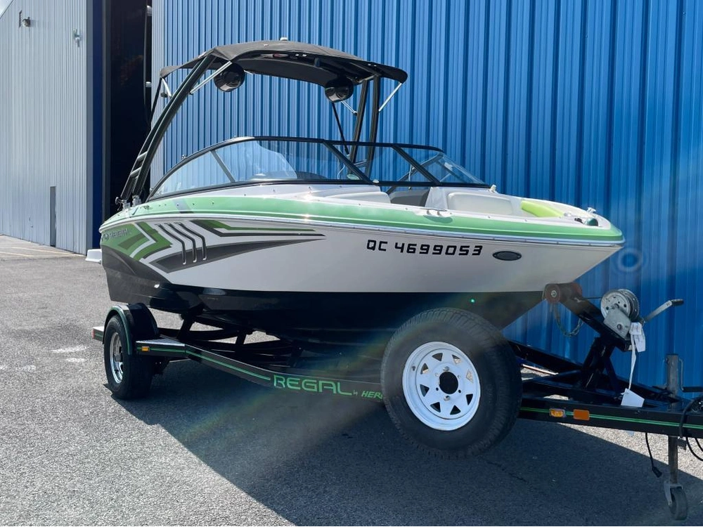 2015 Regal 1900 Esx alt