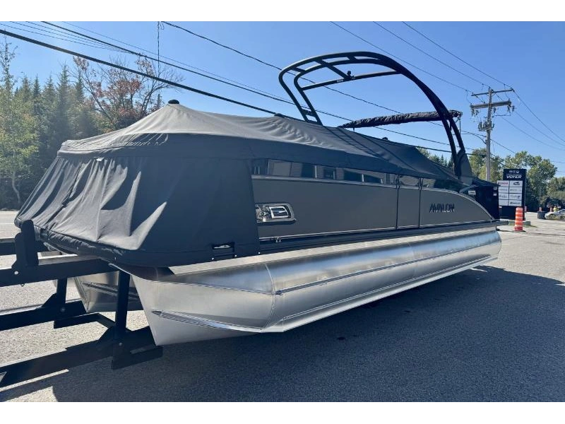 Avalon Catalina Versatile Rear Lounger 2527 2025 alt