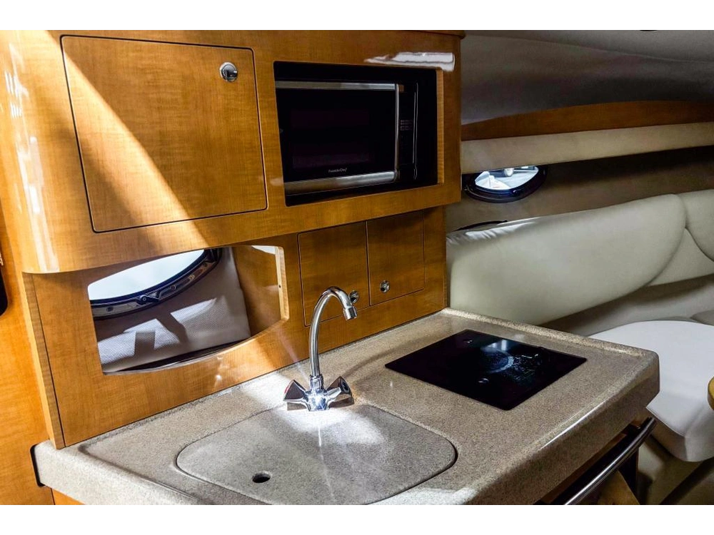 Four Winns 285 Vista 2011 alt