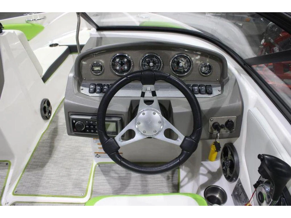 2015 Regal 1900 Esx alt