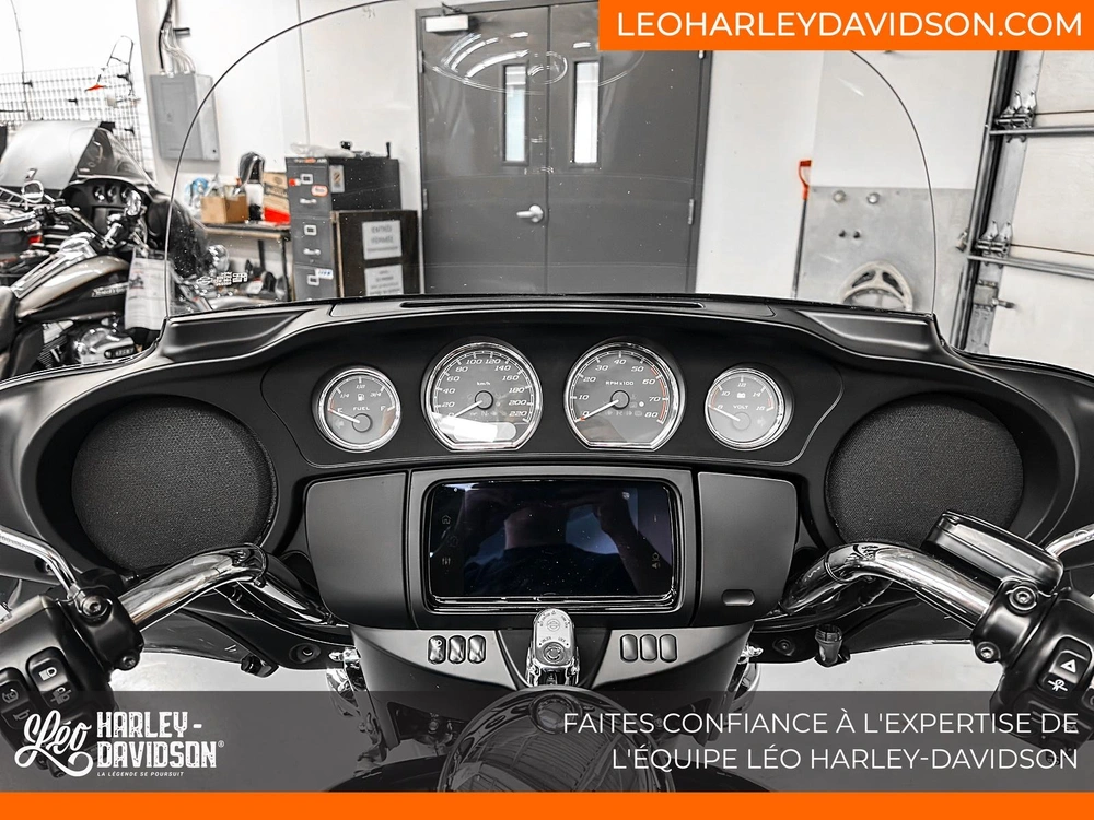 Harley-davidson Flhtcutg Tri Glide Ultra 2024 alt