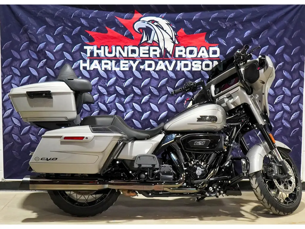 2023 Harley-Davidson FLHXSE CVO STREET GLIDE