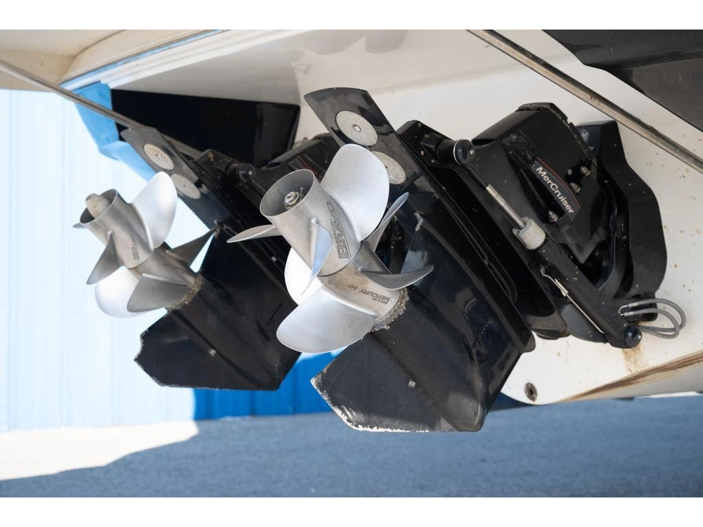 Larson 315 Cabrio 2013 alt