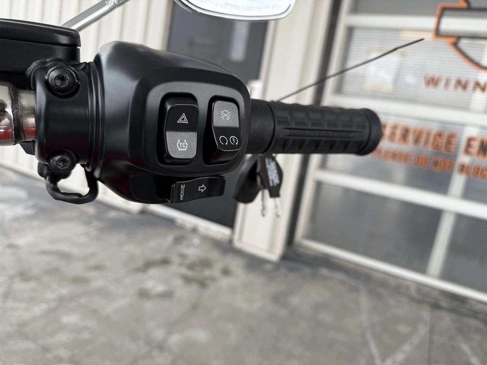 2026 Harley-davidson Breakout alt