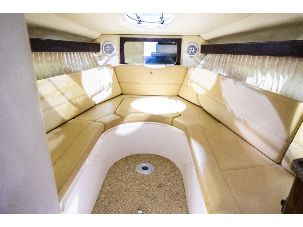 2013 Regal 28 Express alt