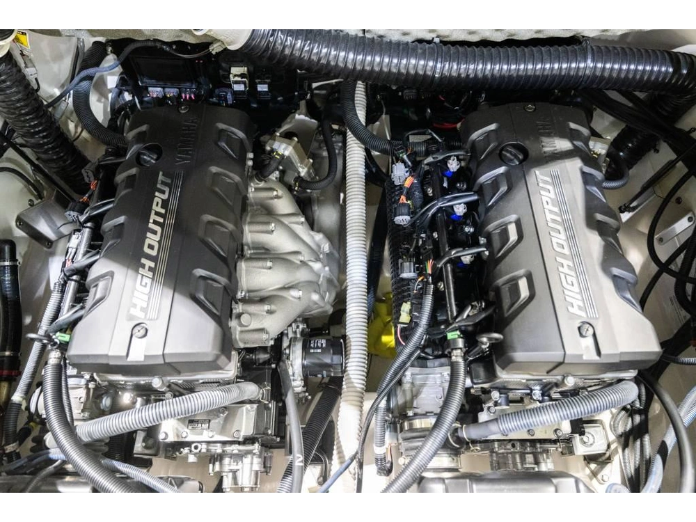 Yamaha 212 Xe Surf 2022 alt