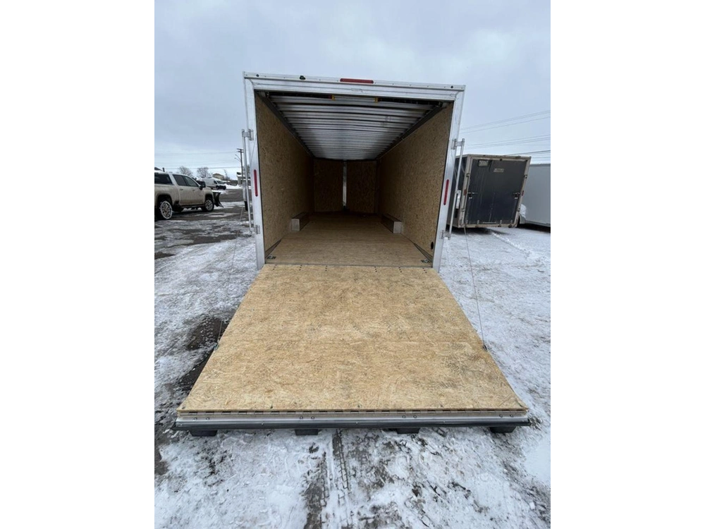 2025 Ez-hauler 8.5x24 Vnose Xlt Car Hauler alt