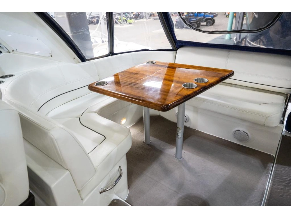 Cruisers Yachts 350 Express 2012 alt