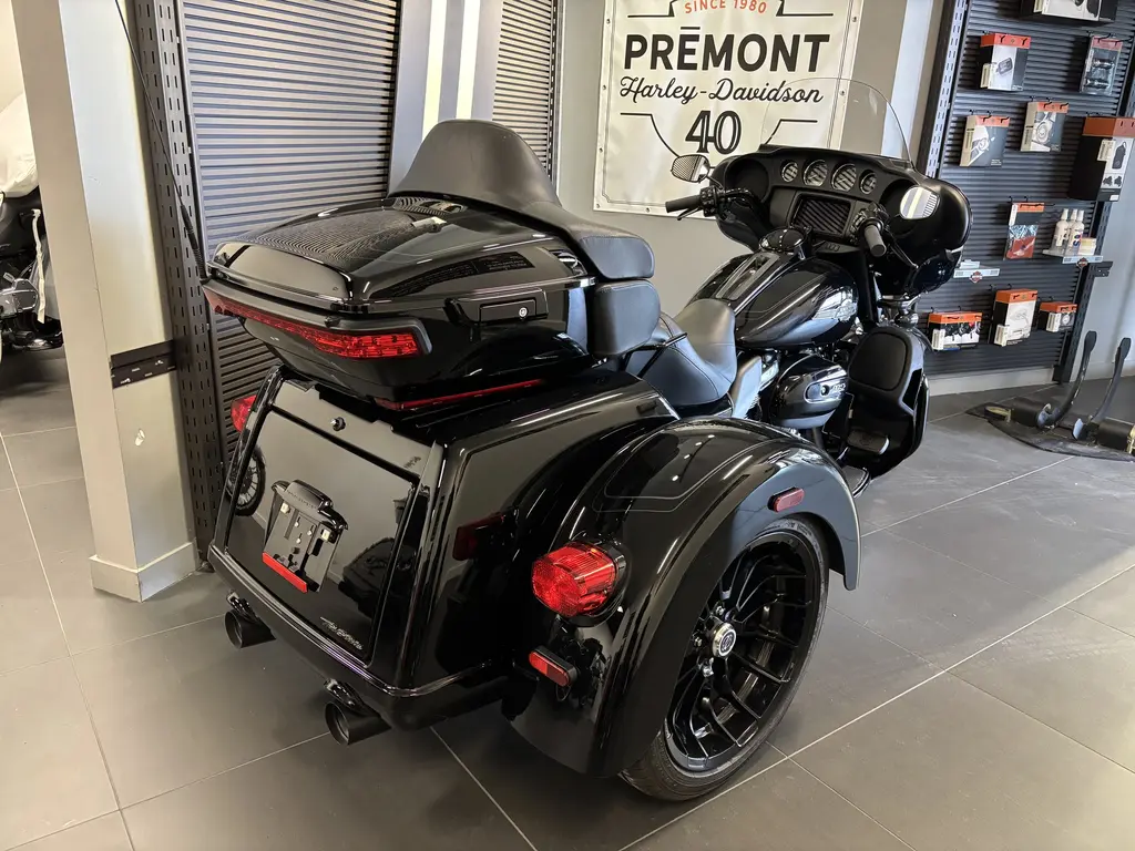 Harley-Davidson FLHTCUTG Tri Glide UltraFLHTCUTG 2025