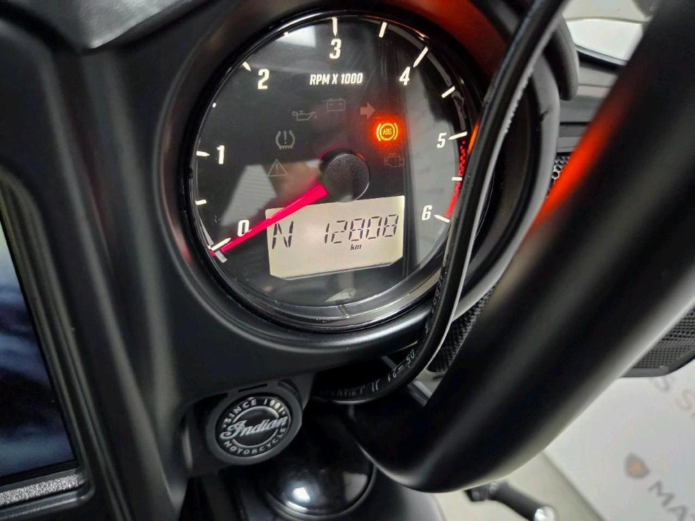 Indian Motorcycle Roadmaster Dark Horse 2021 alt