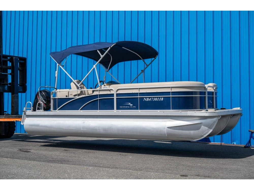 Bennington Marine 22 Slx 2015 alt