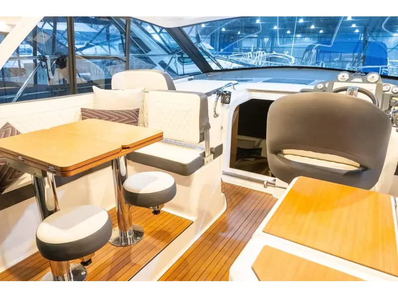 2018 Bavaria Motoryachts S36 COUPE VOLVO D3-220 *SUR RENDEZ-VOUS* thumbnail 8