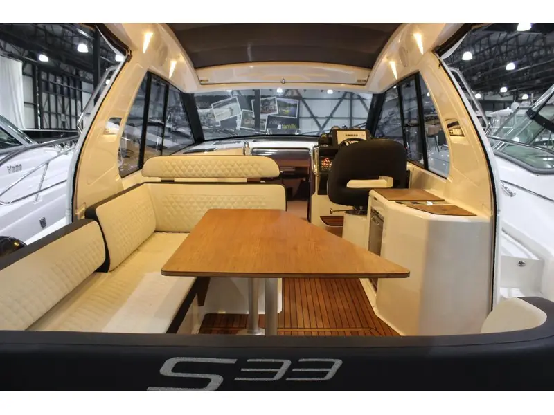 2021 Bavaria Motoryachts S33 HT VOLVO D3-220 EVC thumbnail 6