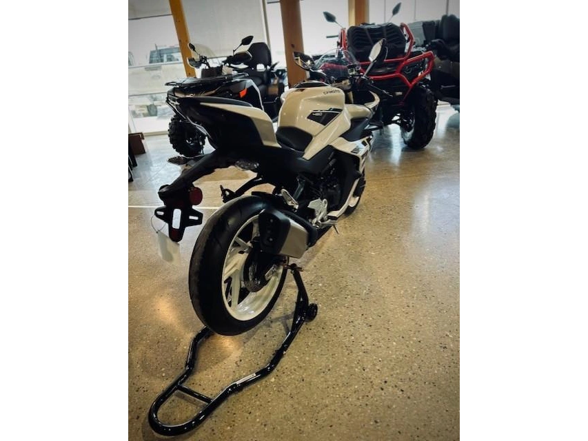 2026 Cfmoto 450ss