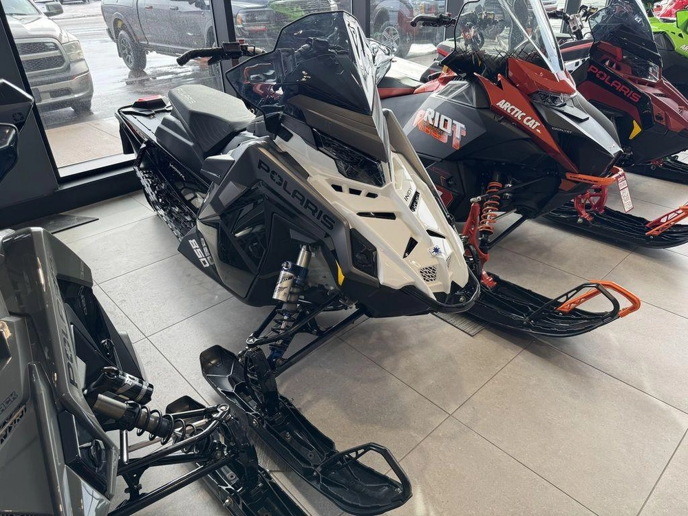 2021 Polaris 850 Indy Vr1 129 alt