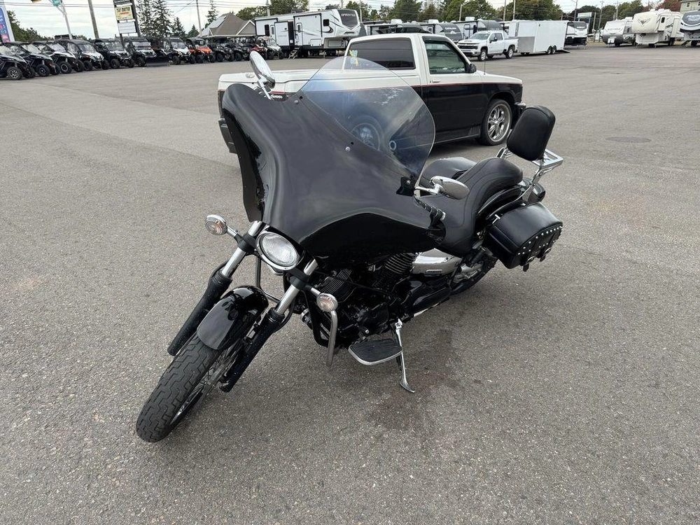 2006 Yamaha V-star 1100 alt