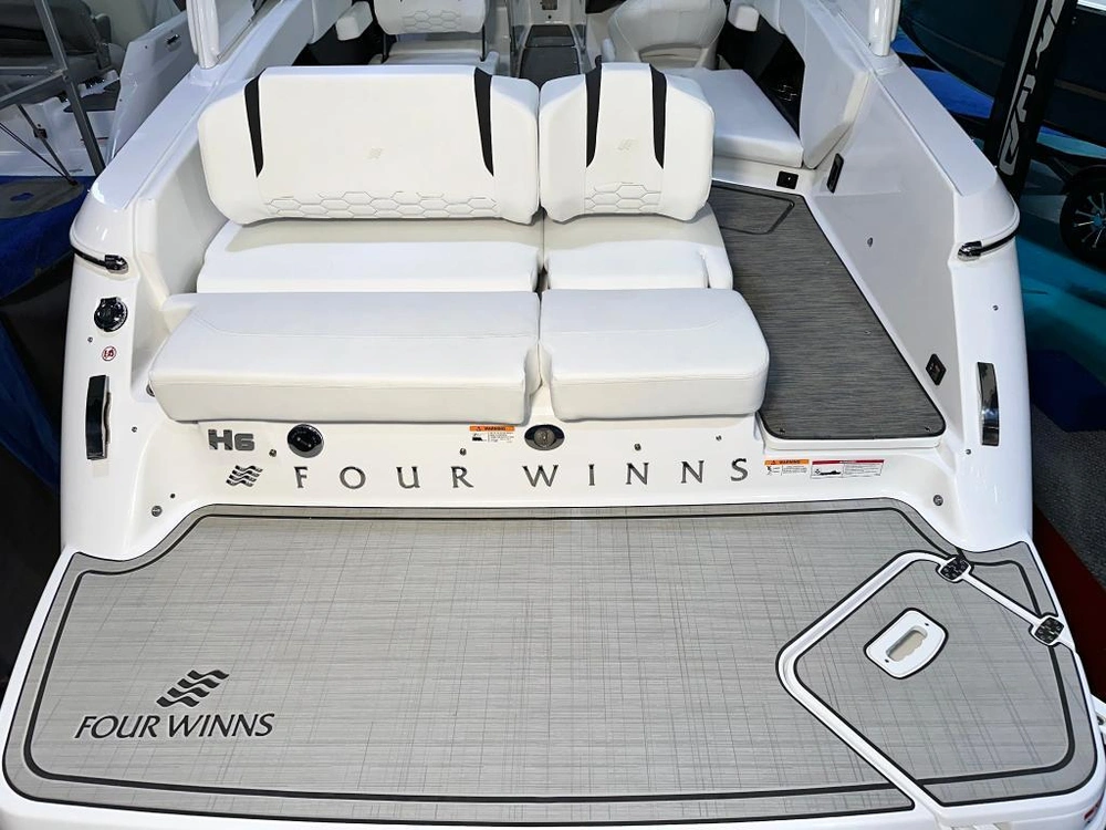 Four Winns H6 Mercruiser 6.2l / Bravo 3 - Demo 2025 alt