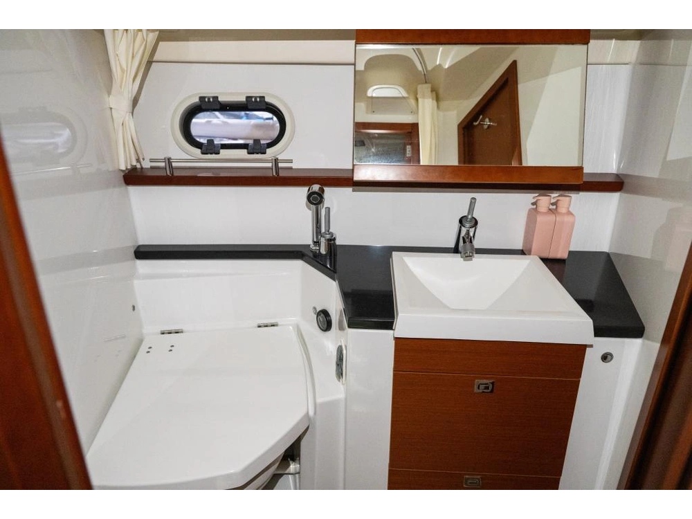 2013 Jeanneau Prestige 390s alt