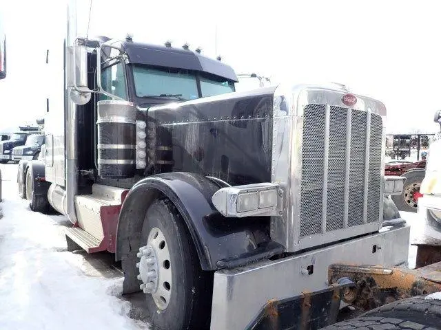 2017 Peterbilt 389 