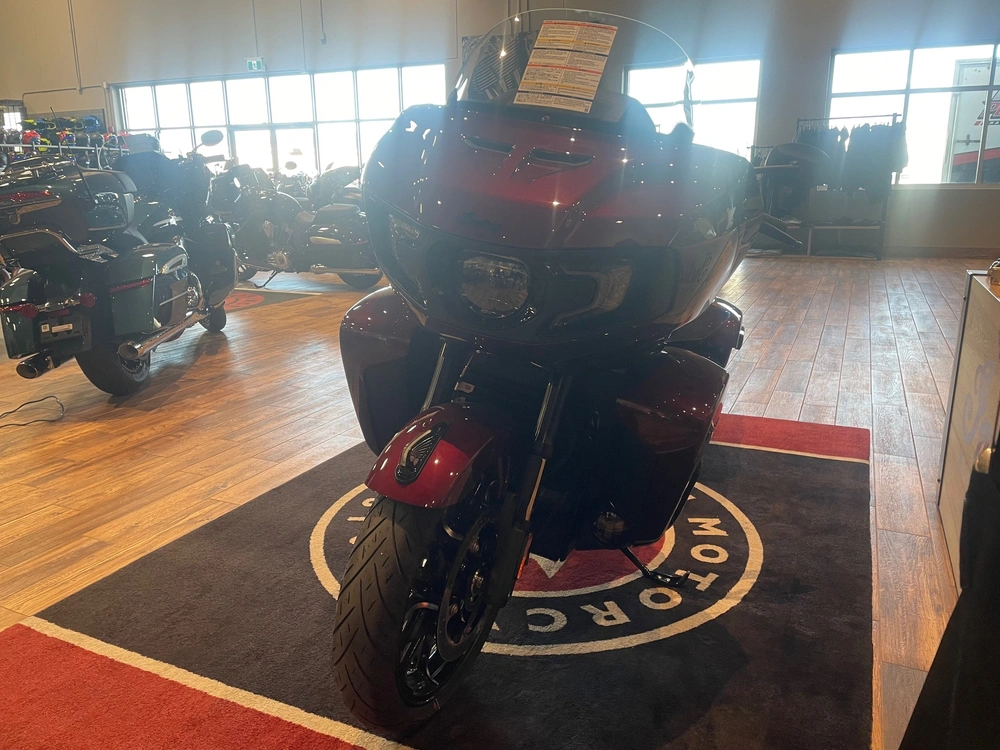 2026 Indian Motorcycle Pursuit Dh 112 - Maroon Metallic alt