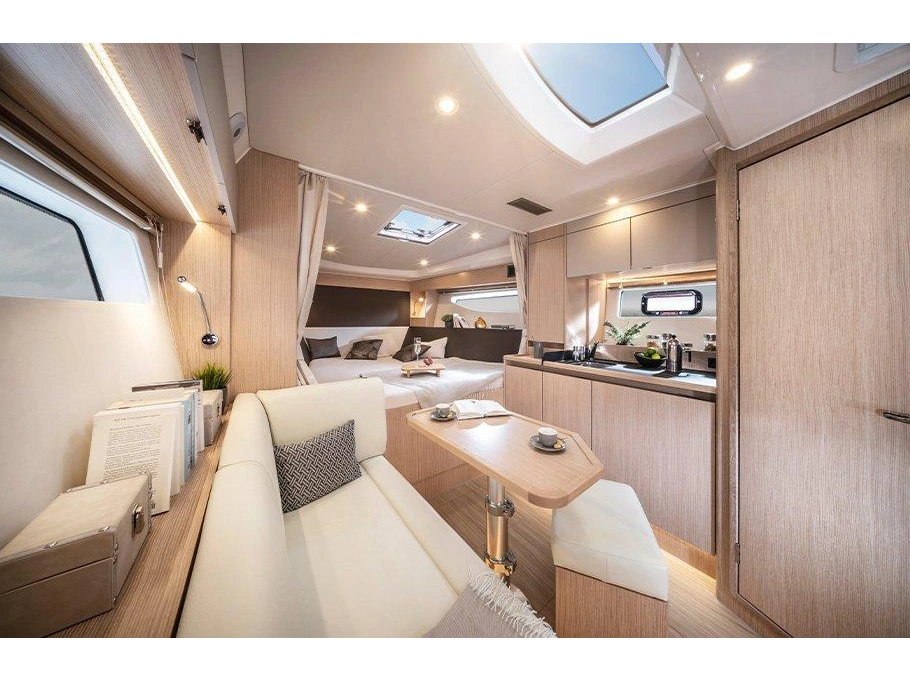 Bavaria Sr35 2026 alt