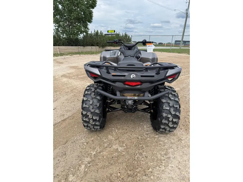 2026 Can-Am OUTLANDER XT 700