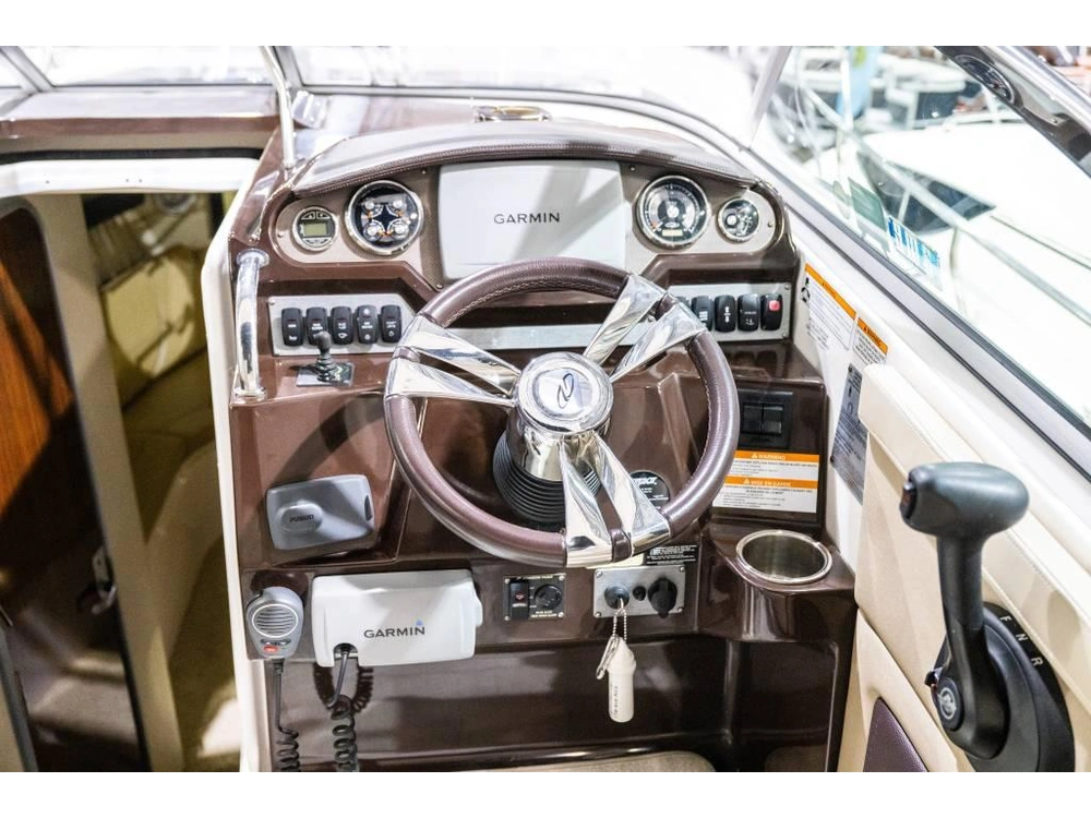 2013 Regal 28 Express alt