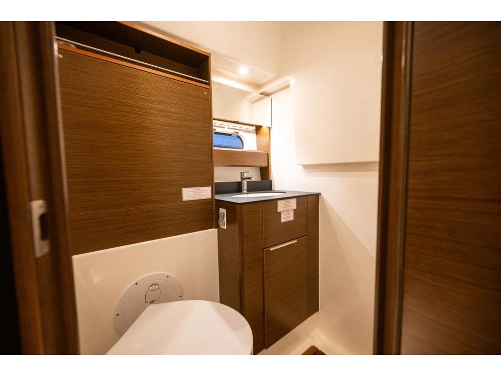 2018 Bavaria S33 Ht Volvo D3-220 alt