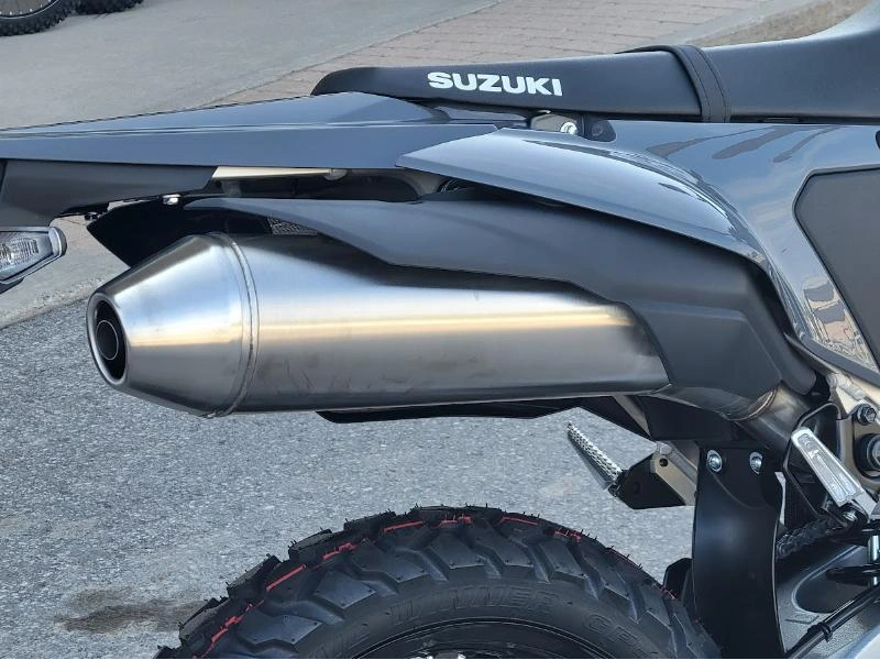 2025 Suzuki Dr-z4s alt