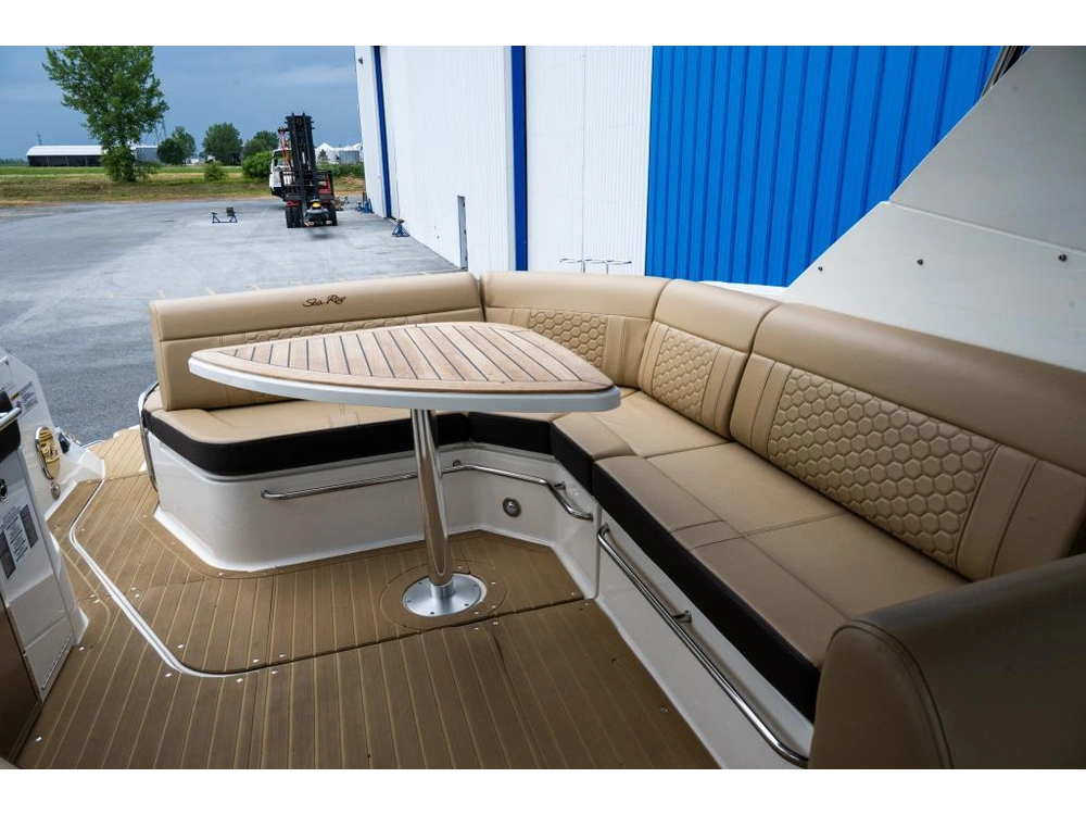 Sea Ray Sundancer 320 2022 alt
