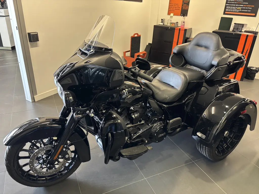 Harley-Davidson FLHTCUTG Tri Glide UltraFLHTCUTG 2025