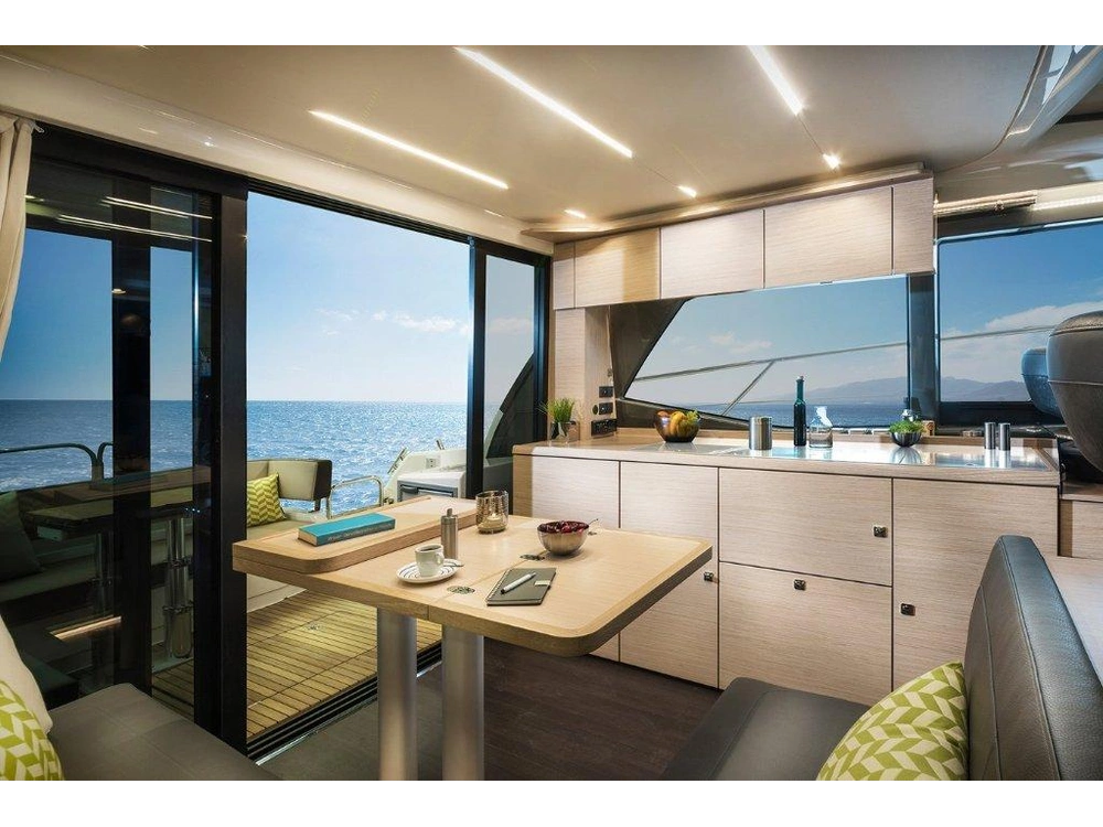 Bavaria R40 2026 alt