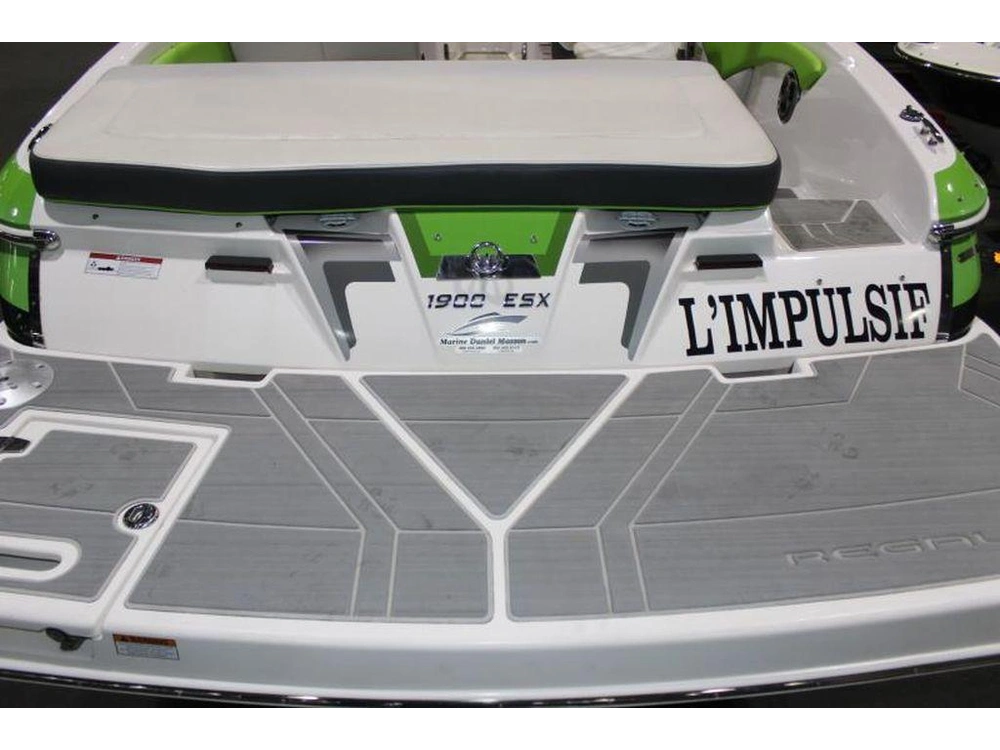 2015 Regal 1900 Esx alt