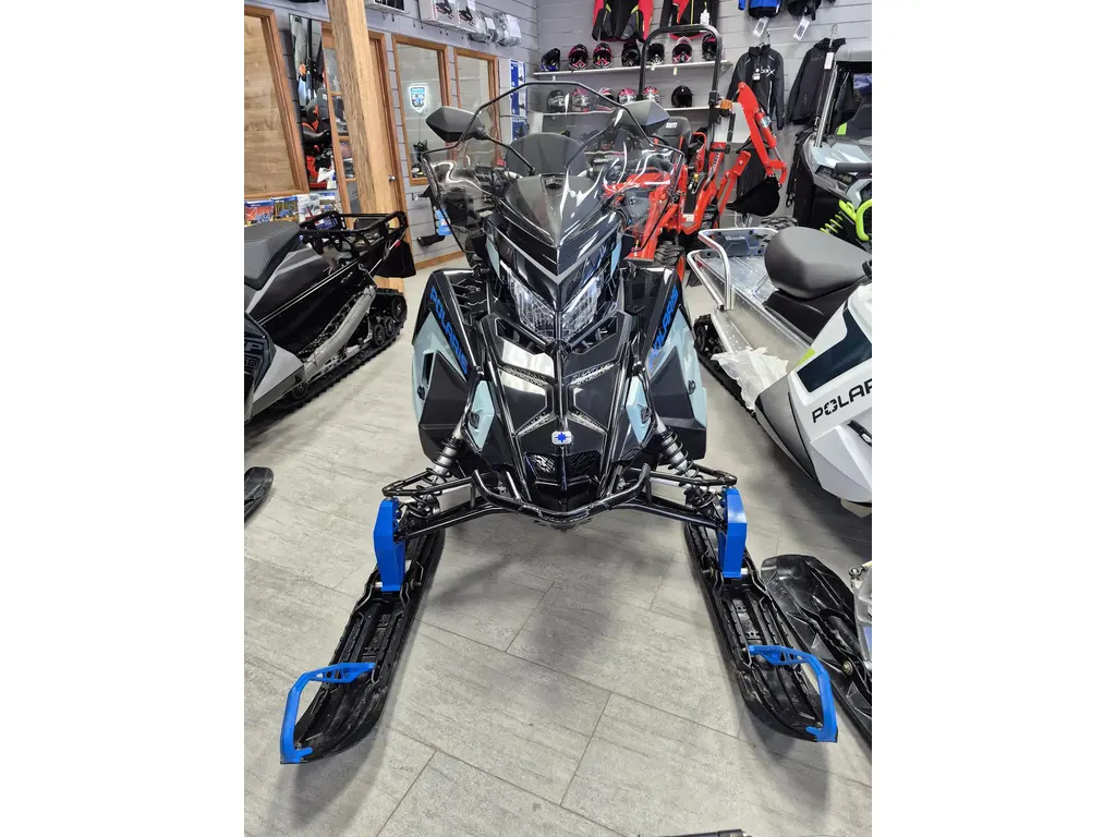 Polaris 850 TITAN ADV ULTMT 1.5 2026 - S26AJN8RSM