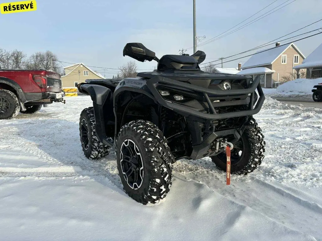 Can-Am outlander 850 xt 2025