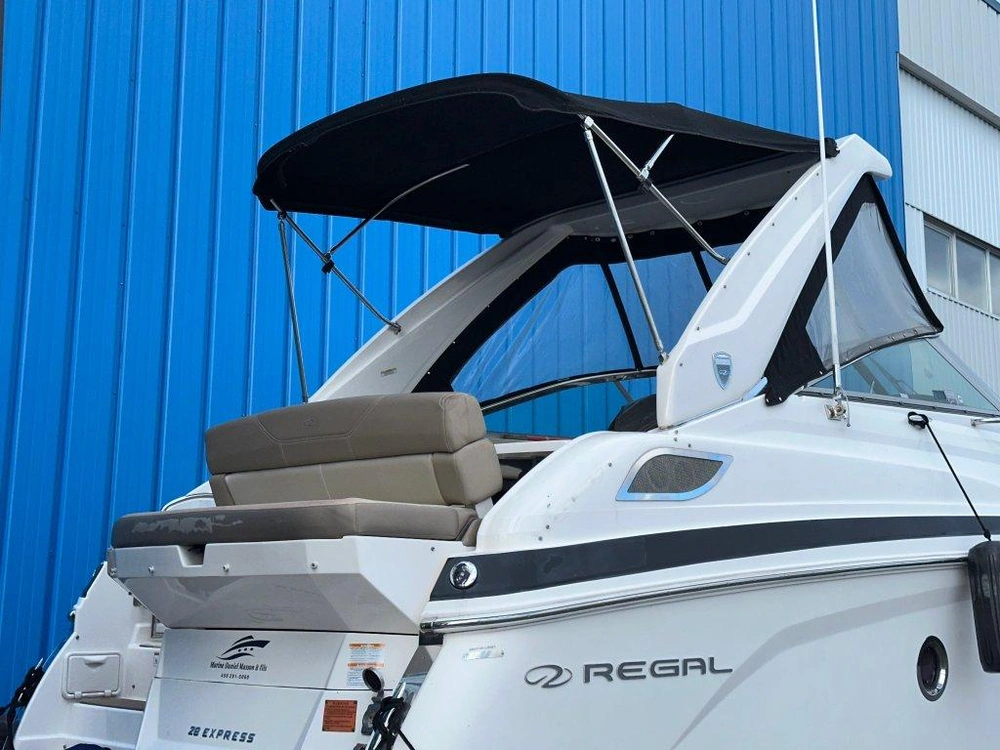 2013 Regal 28 Express alt