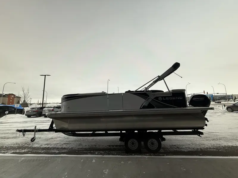 Legend Q-SERIES 21 C 2025