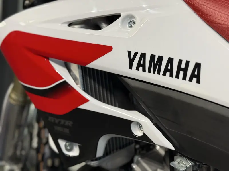 Yamaha YZ250 70E ANNIVERSAIRE *À partir de 3.99%💳 2026