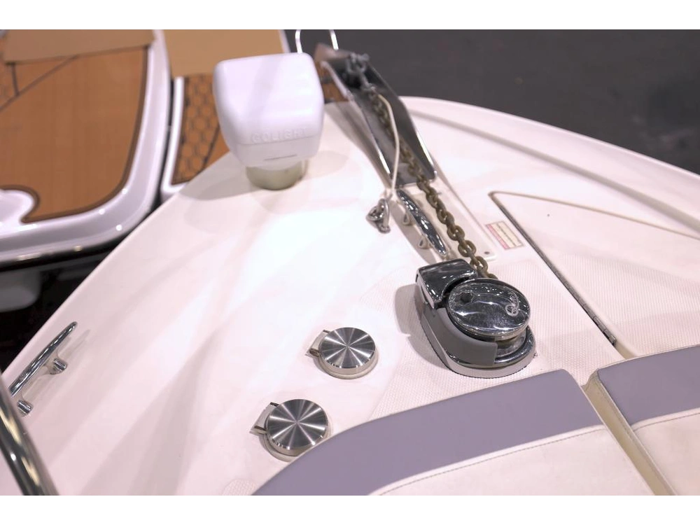 Sea Ray 280 Sundancer Bow Thruster 2012 alt
