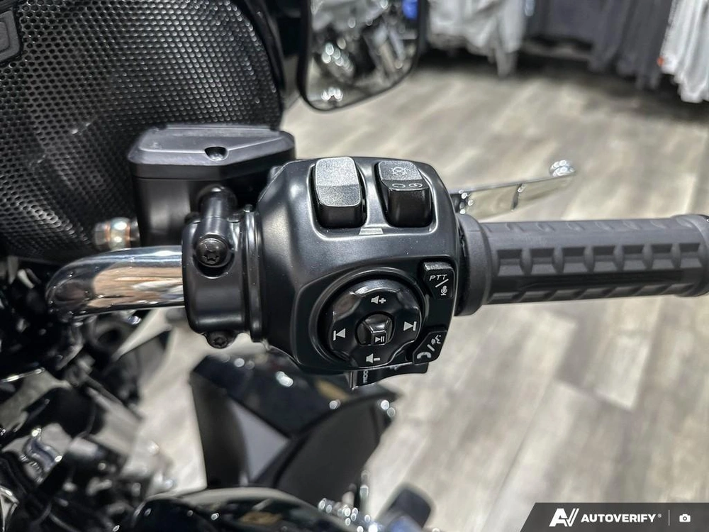 2026 Harley-davidson Street Glide Limited alt