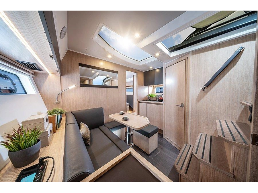 Bavaria Sr38 2026 alt