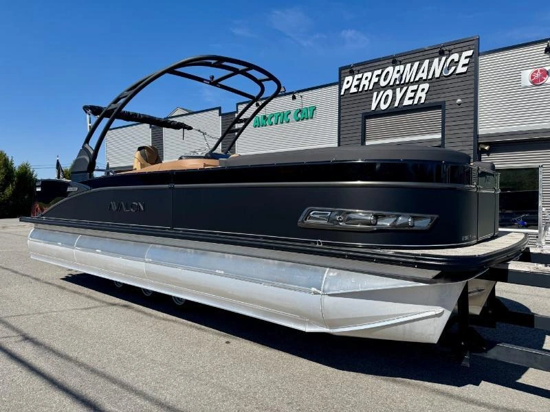 Avalon Catalina Versatile Rear Lounger 2527 2025 alt