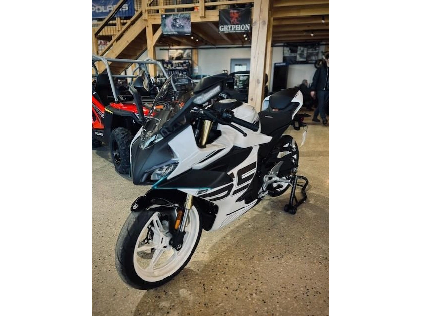 2026 Cfmoto 450ss