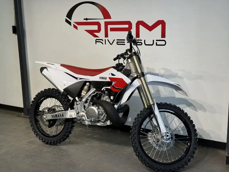 Yamaha YZ250 70E ANNIVERSAIRE *À partir de 3.99%💳 2026