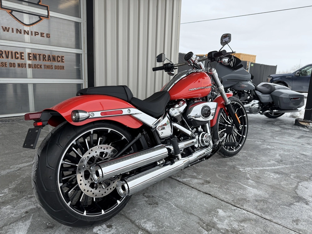 2026 Harley-davidson Breakout alt