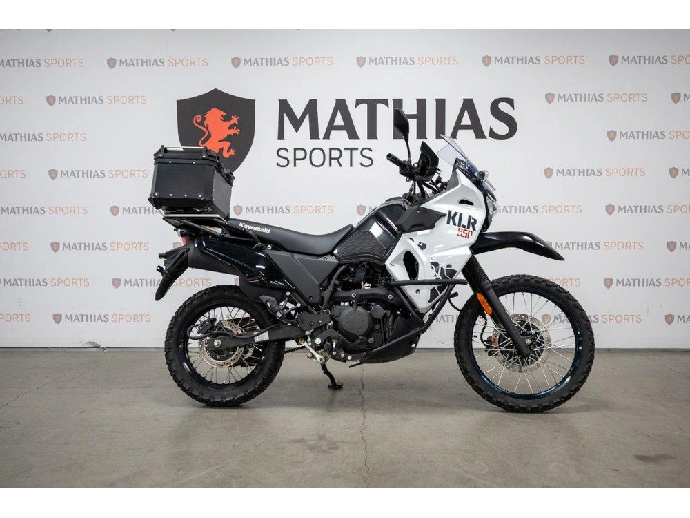 2024 Kawasaki Klr650 alt