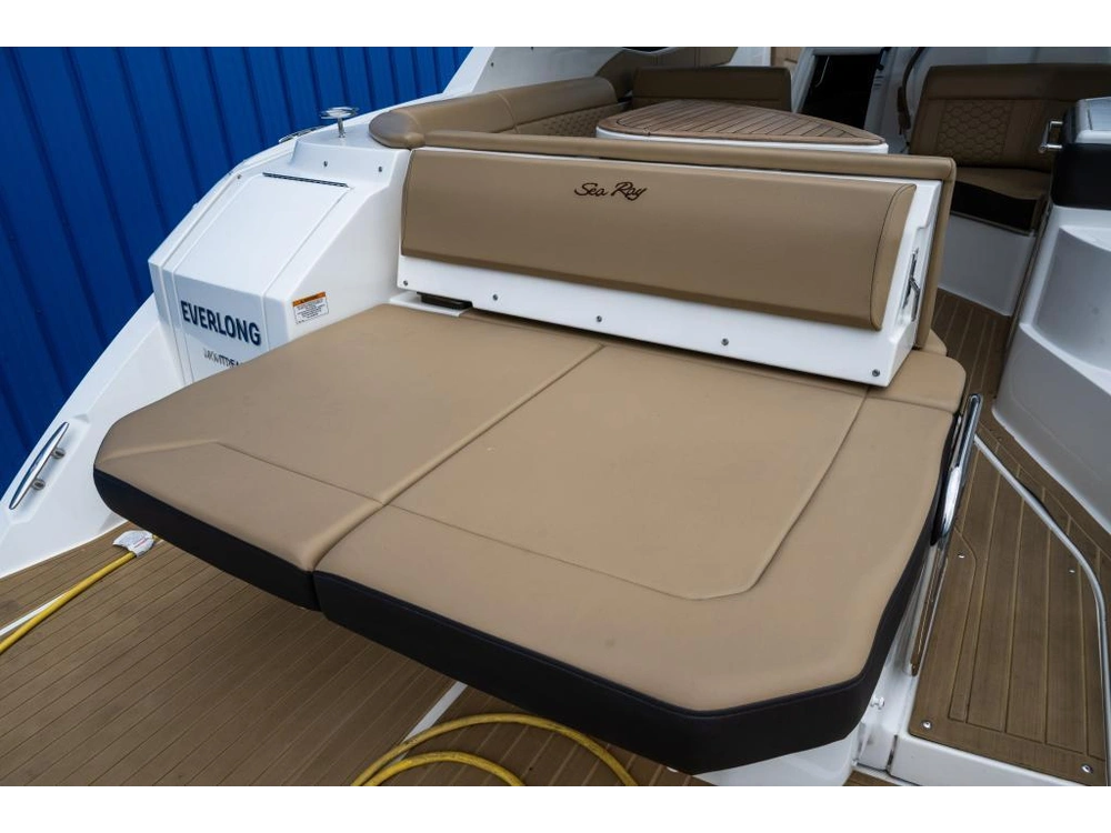 Sea Ray Sundancer 320 2022 alt