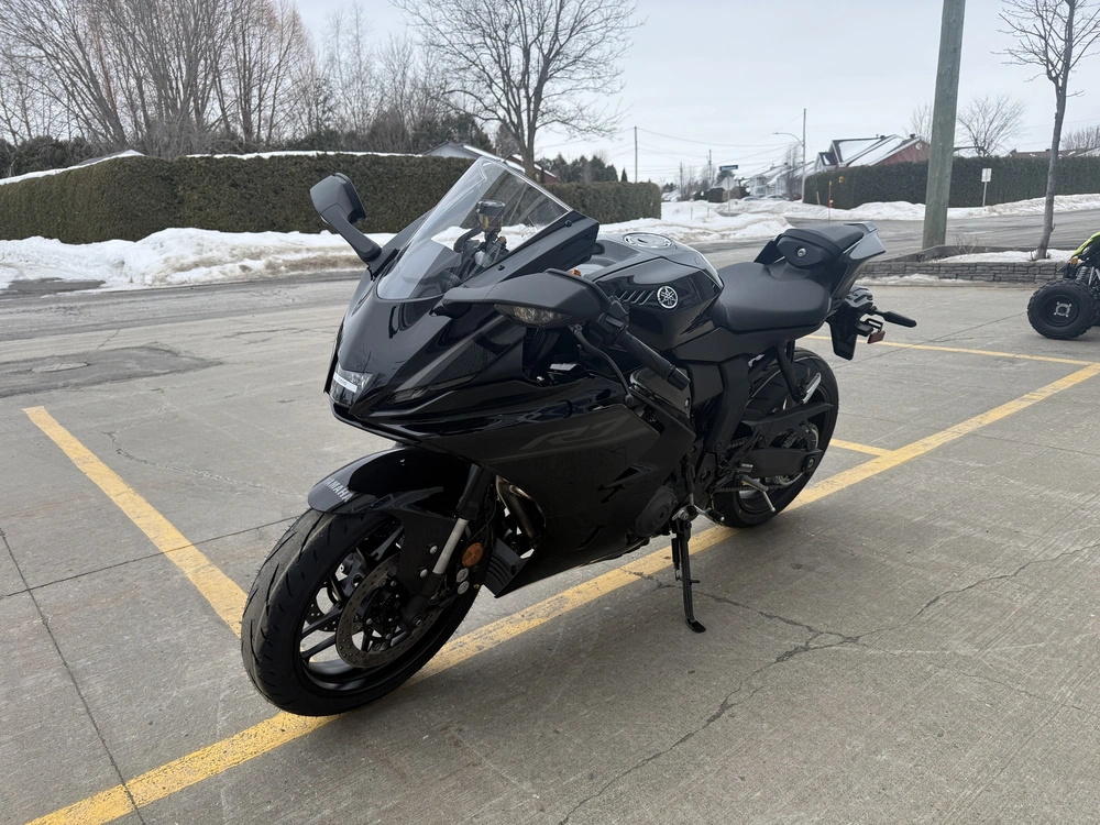 Yamaha Yzf-r7 2026 alt