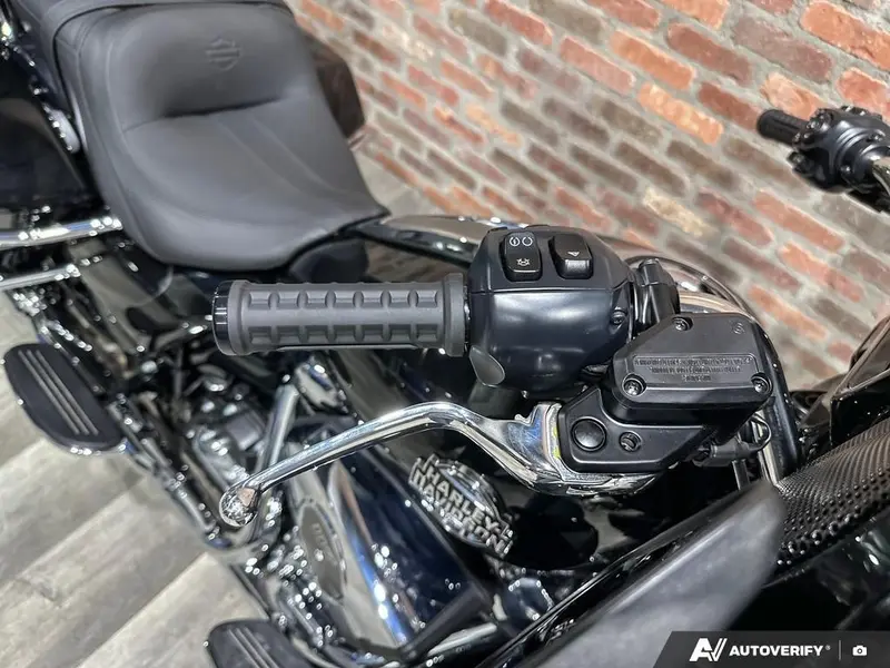 2026 Harley-Davidson Street Glide Limited thumbnail 17
